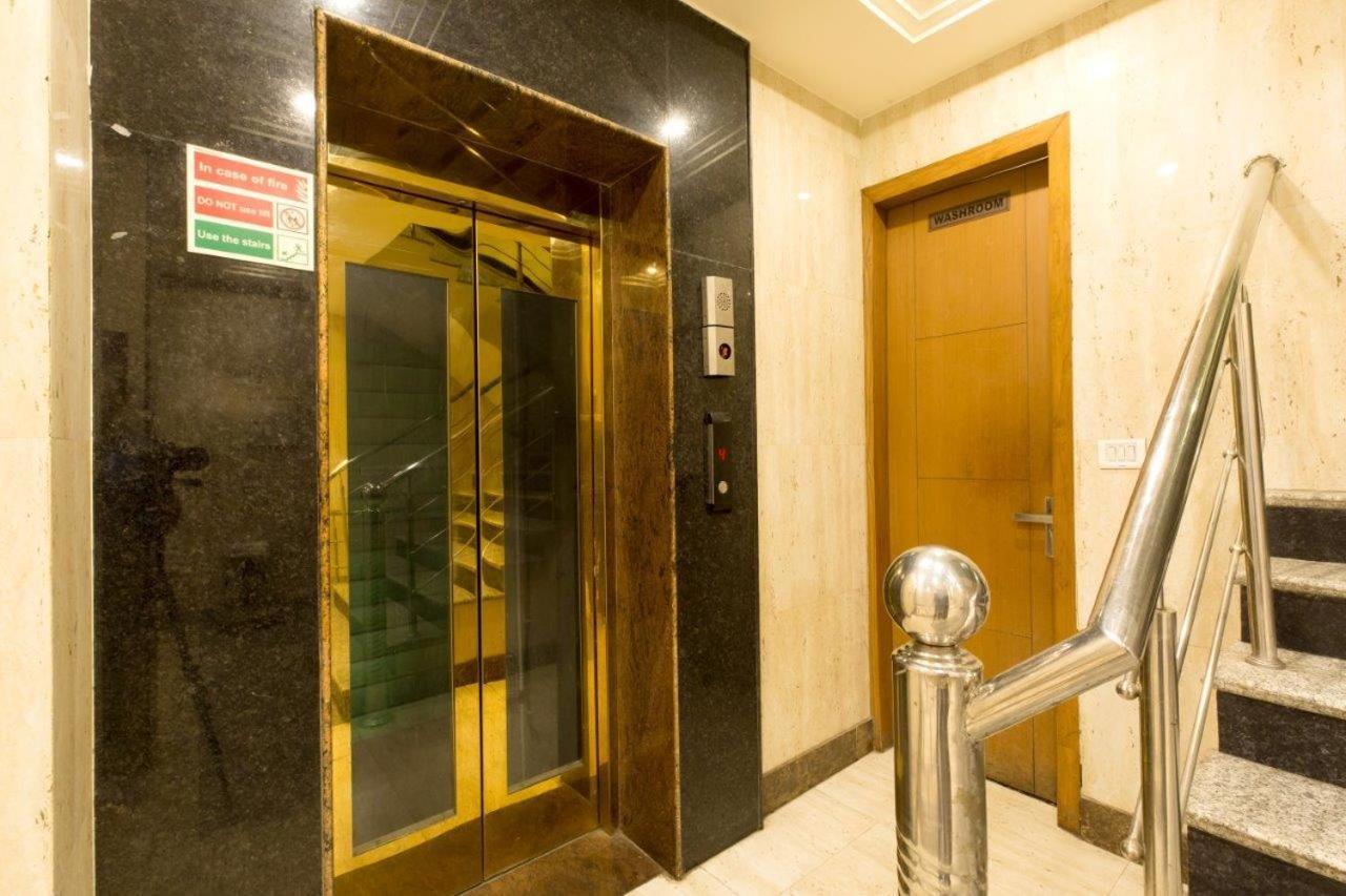 Hotel Viva Palace By Opo Ню Делхи Екстериор снимка