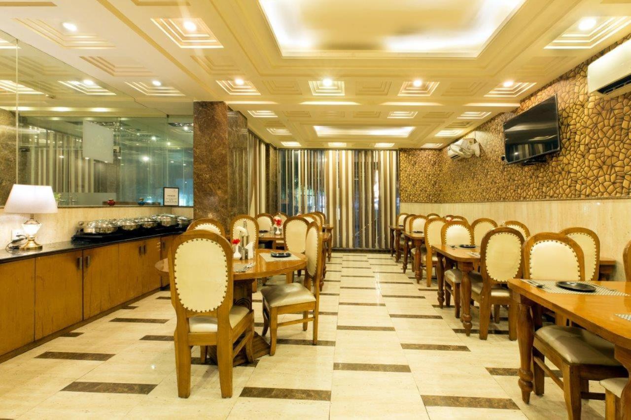 Hotel Viva Palace By Opo Ню Делхи Екстериор снимка